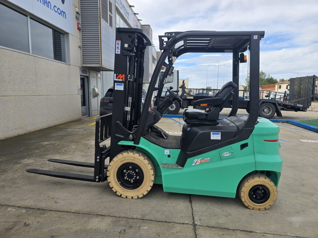 perfil uno de la carretilla MITSUBISHI-LM ECB25Q